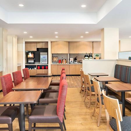 Towneplace Suites By Marriott Milwaukee Grafton Ngoại thất bức ảnh
