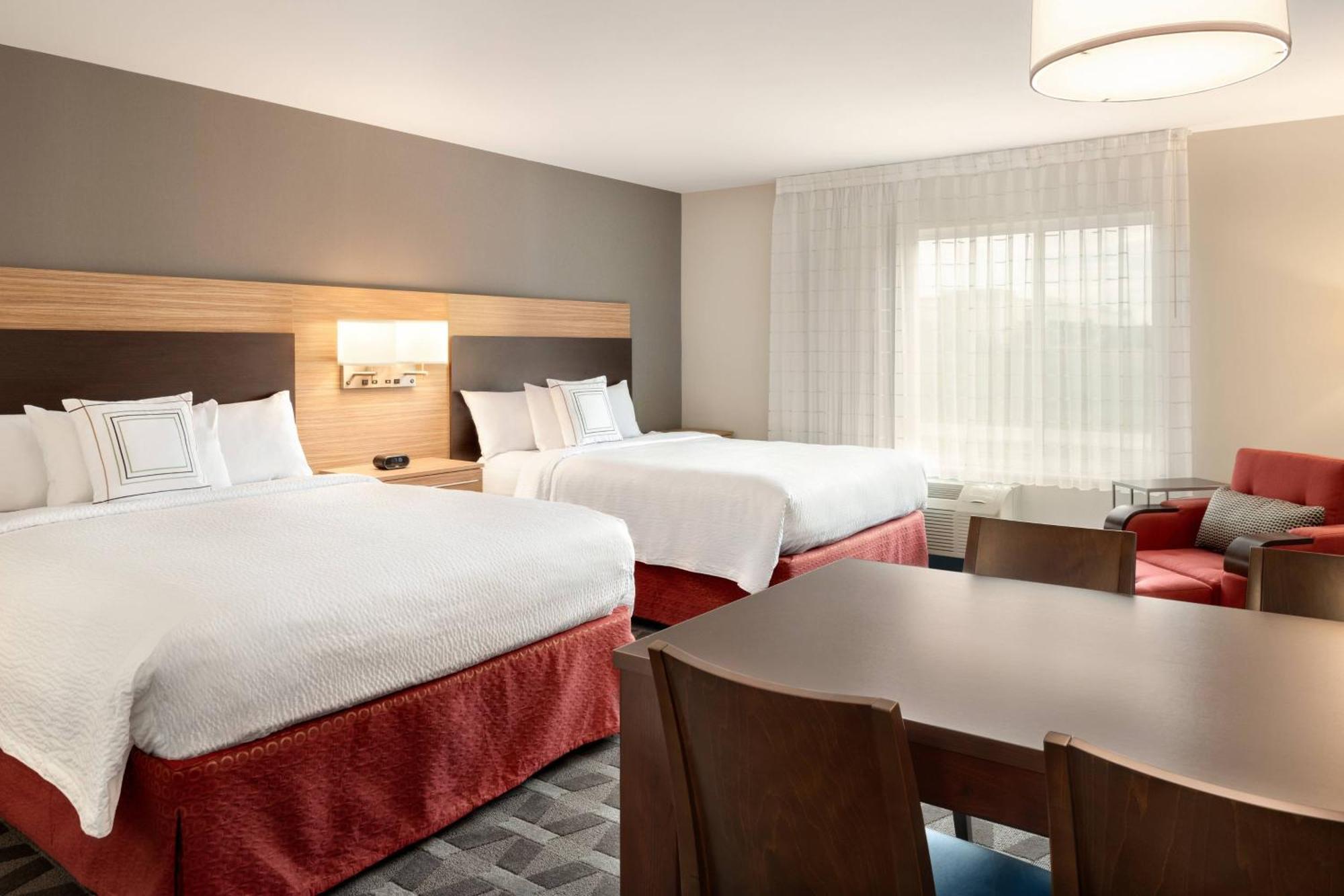 Towneplace Suites By Marriott Milwaukee Grafton Ngoại thất bức ảnh
